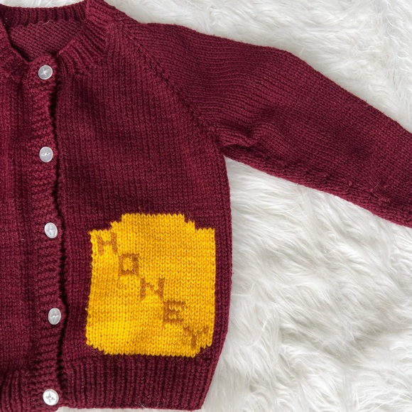 Vintage Handmade Winnie the Pooh Cardigan Sweater 5-6 years old - Picture 3 of 10